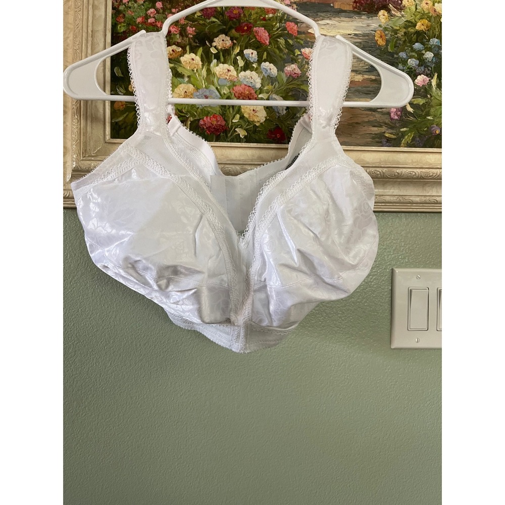 Playtex  38 DDD  Comfort Strap Full-Figure Wire-Free Bra White 4693  Used - Picture 3 of 14